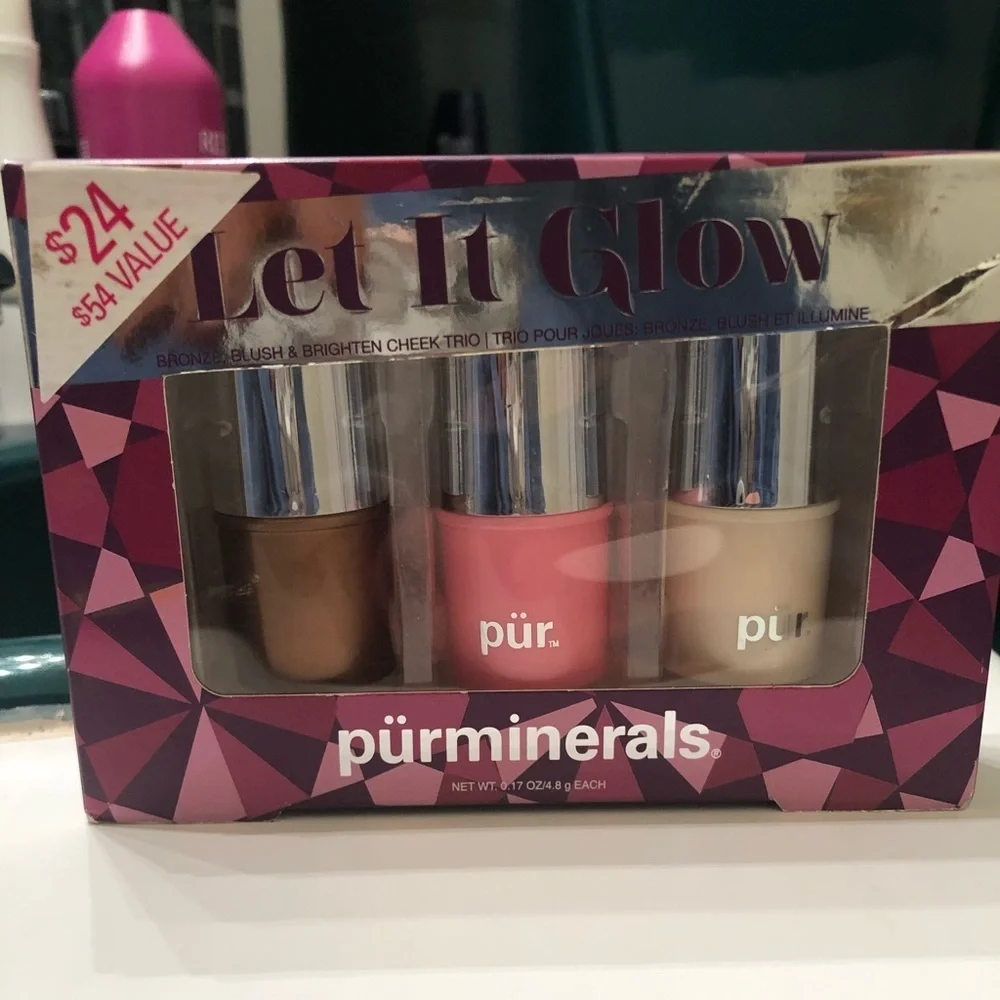 NIB PUR LET IT GO CREAM CONTOUR BLUSH HIGHLIGHT